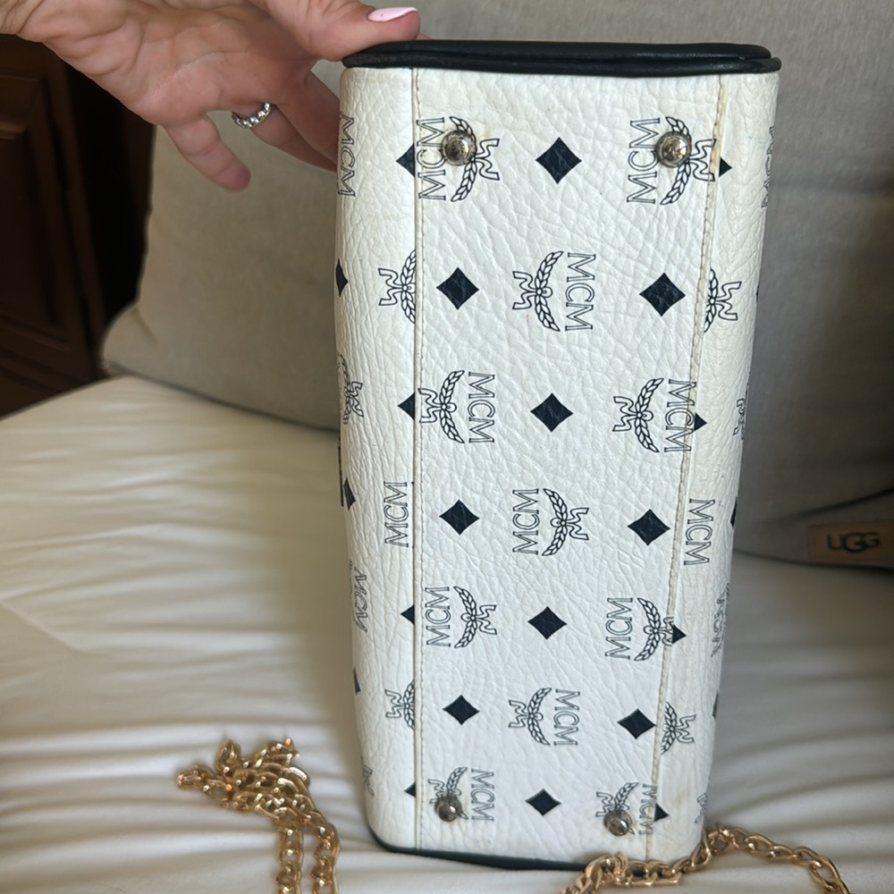🔥🔥🔥MCM TOP HANDLE HANDBAG - Picture 9 of 11